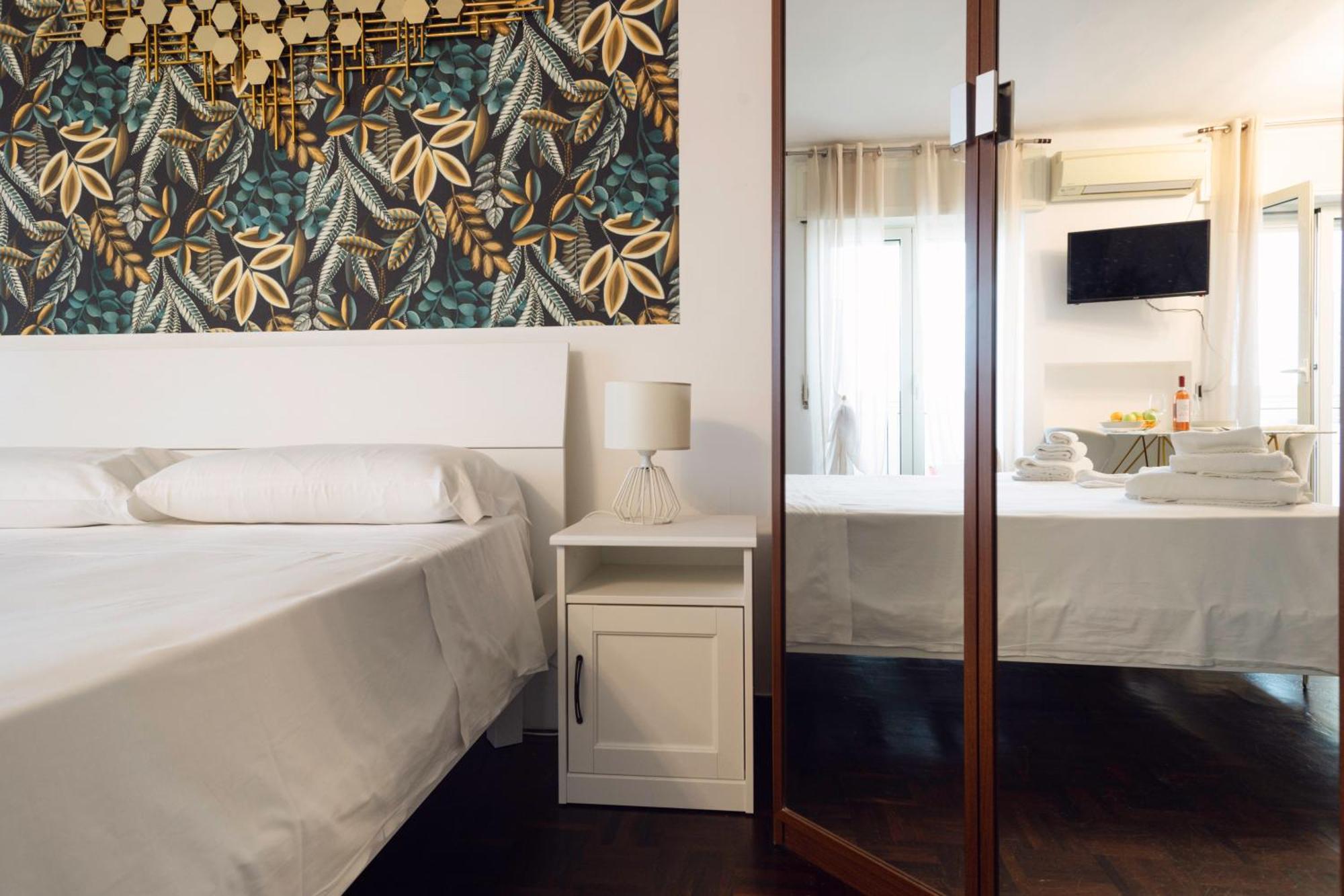 Bari Central Suite - Central Apartment With Sea View - Bari Dış mekan fotoğraf